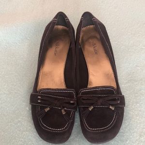 Ladies shoes